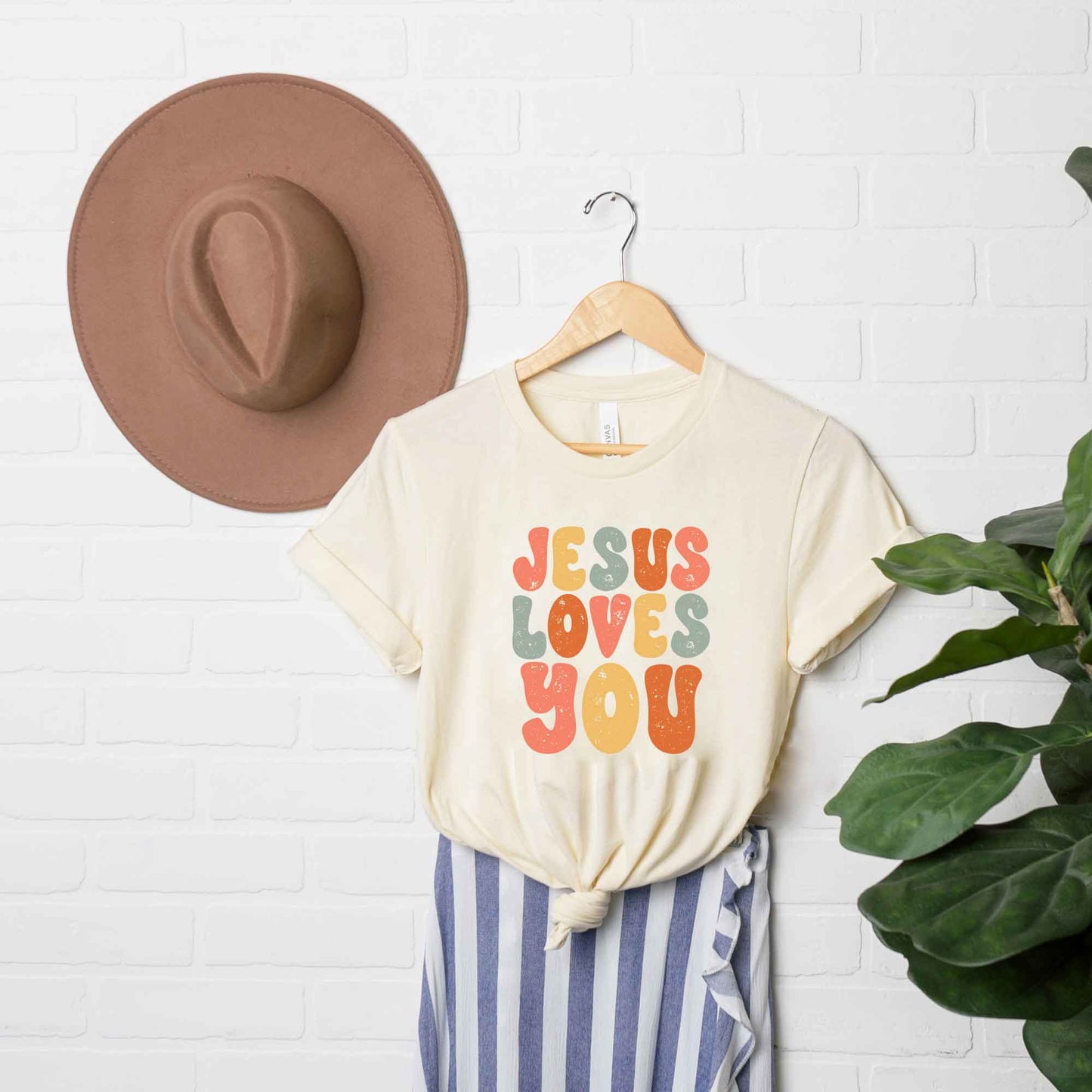 Jesus Loves You Colorful | Short Sleeve Crew Neck