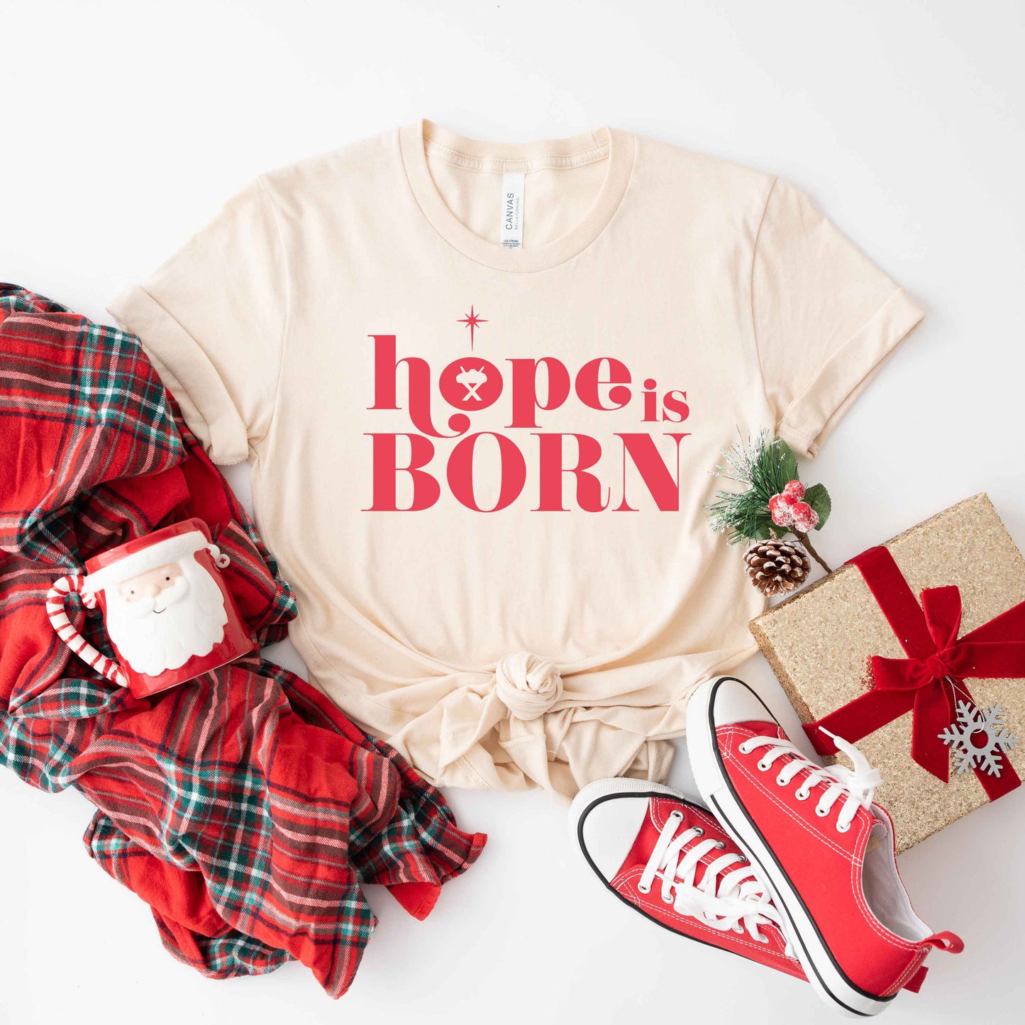 Hope Is Born Manger | Short Sleeve Crew Neck