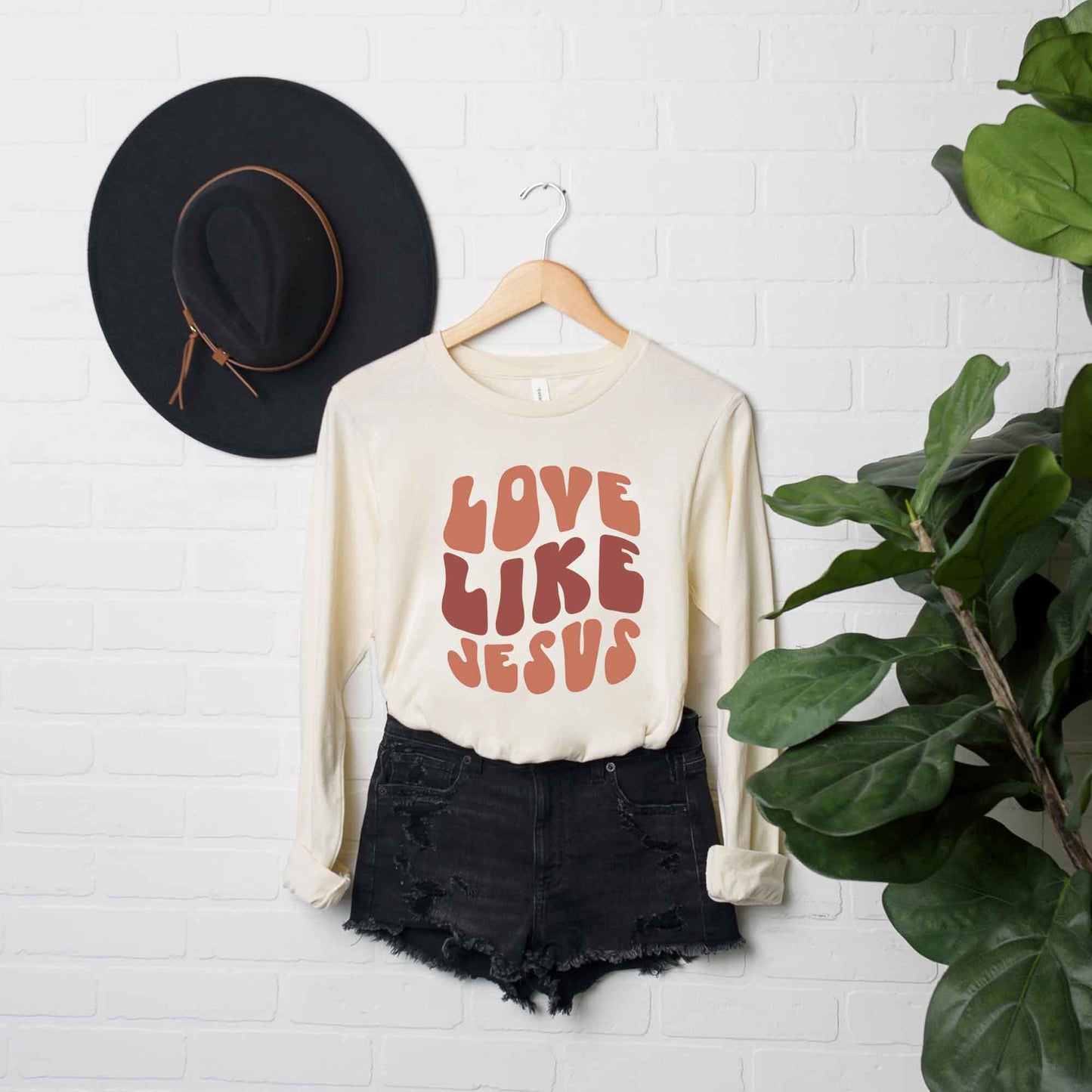 Retro Love Like Jesus | Long Sleeve Crew Neck