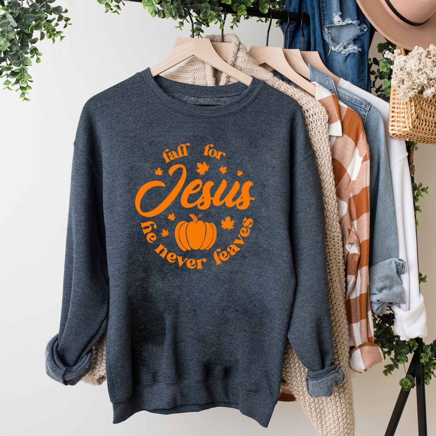 Jesus He Never Leaves | Sweatshirt