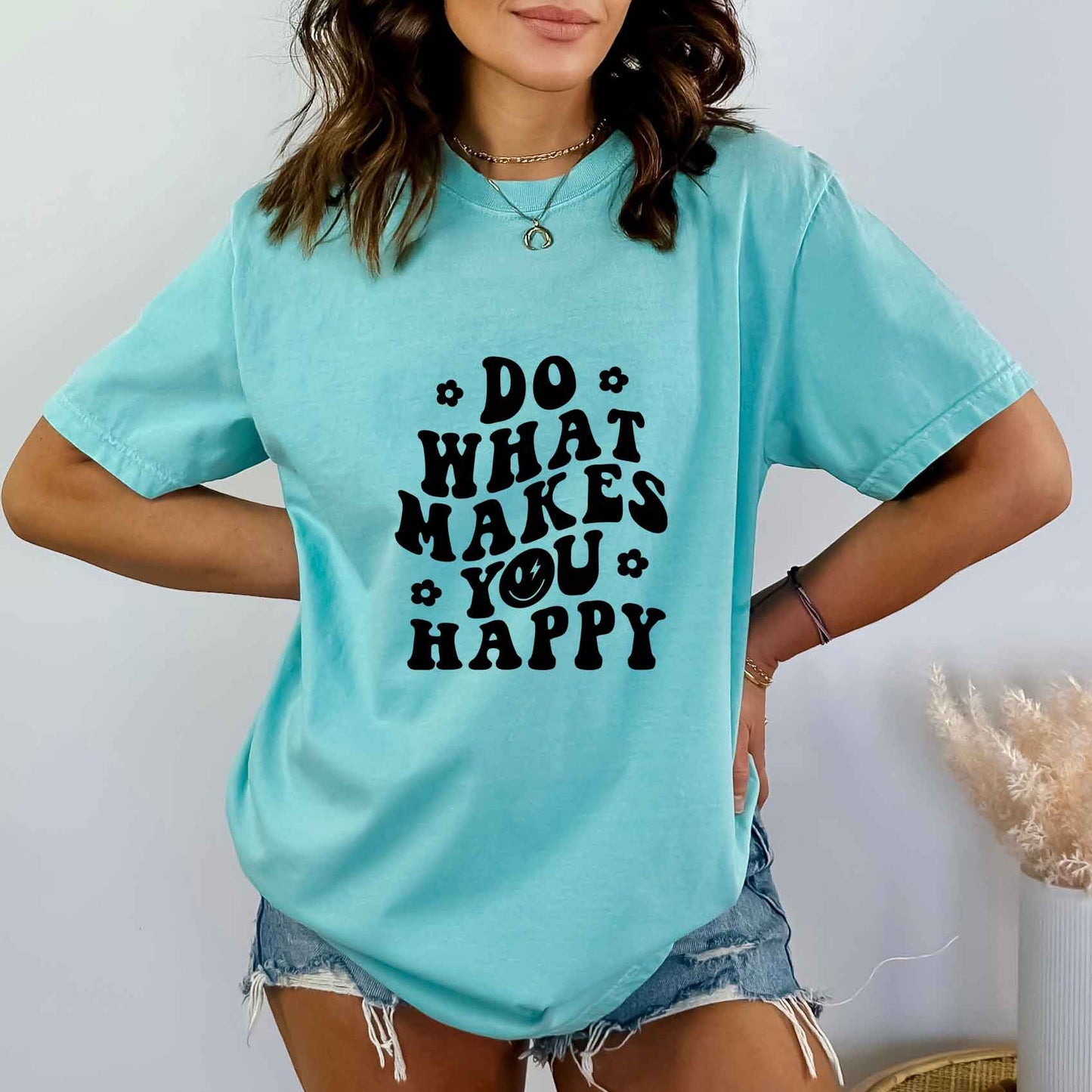 Makes You Happy Smiley Face | Garment Dyed Tee