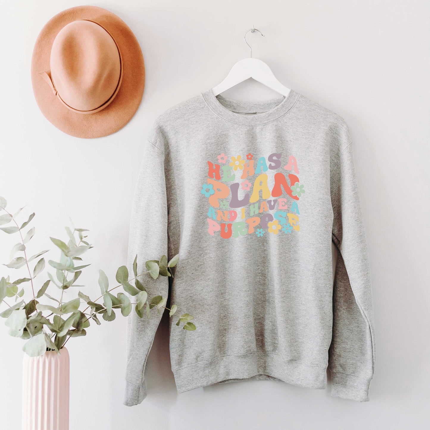 He Has A Plan Flowers | Sweatshirt