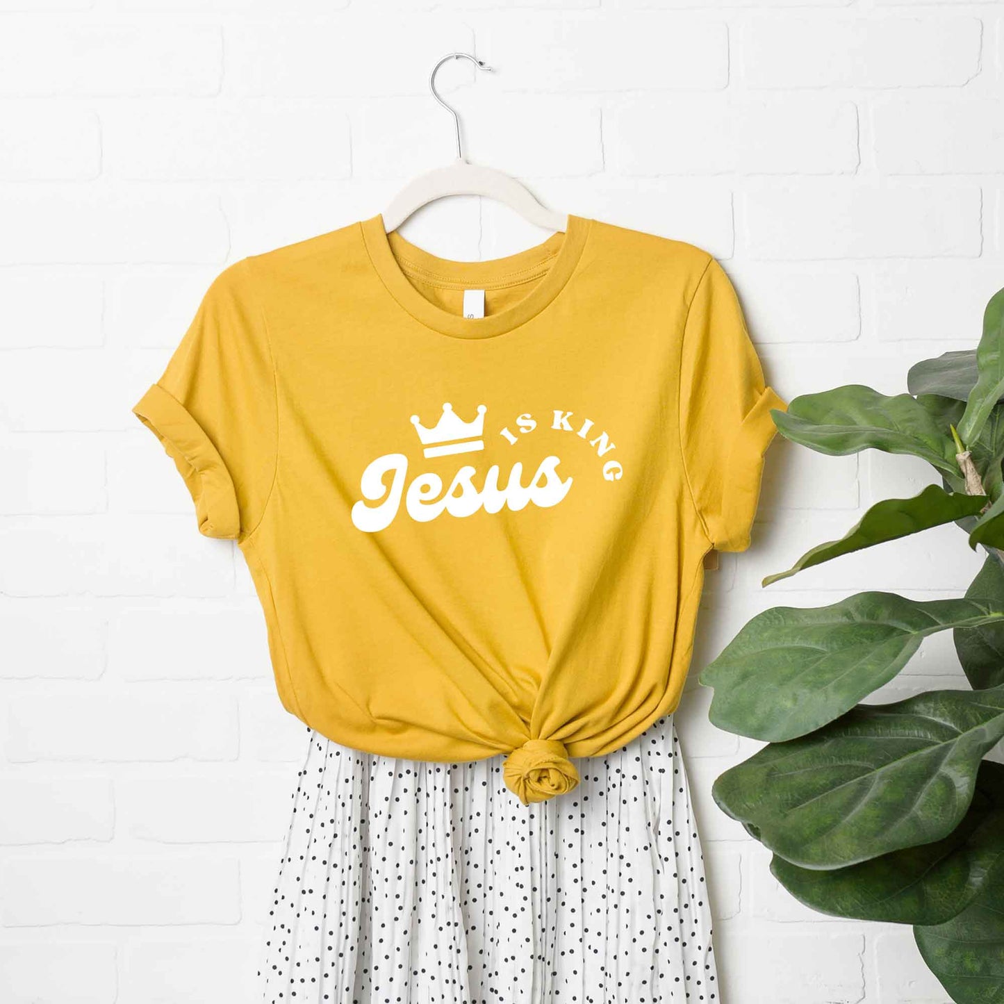 Jesus Is The King Crown | Short Sleeve Crew Neck