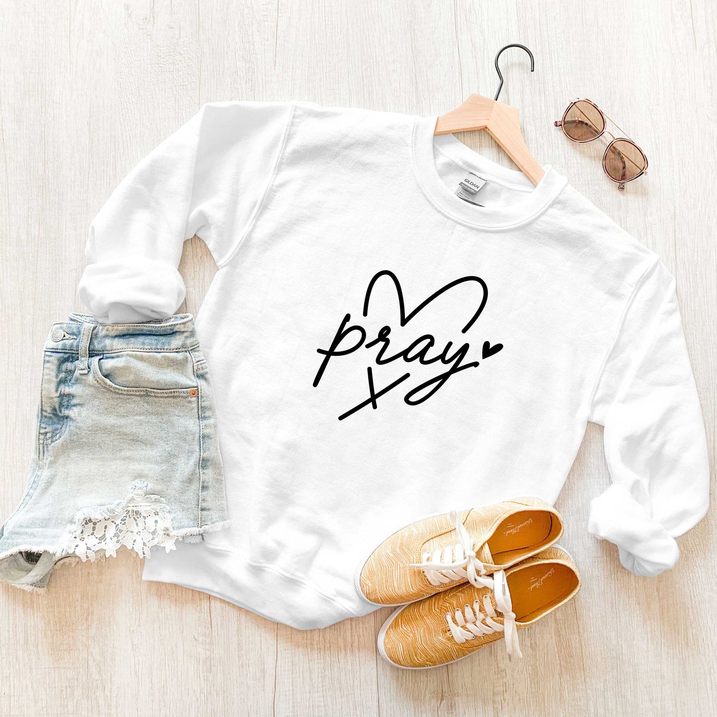 Pray Heart | Sweatshirt