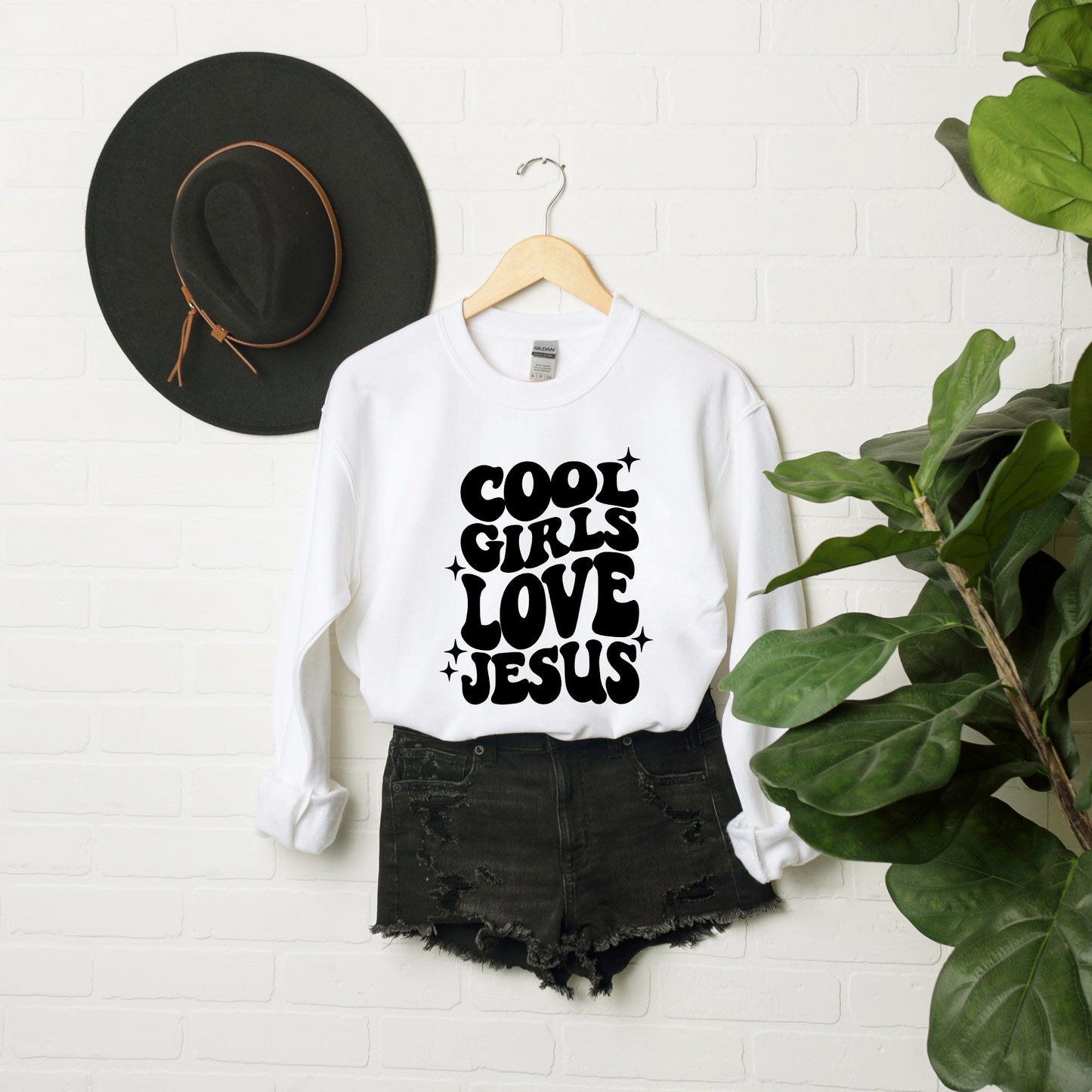 Cool Girls Love Jesus | Sweatshirt