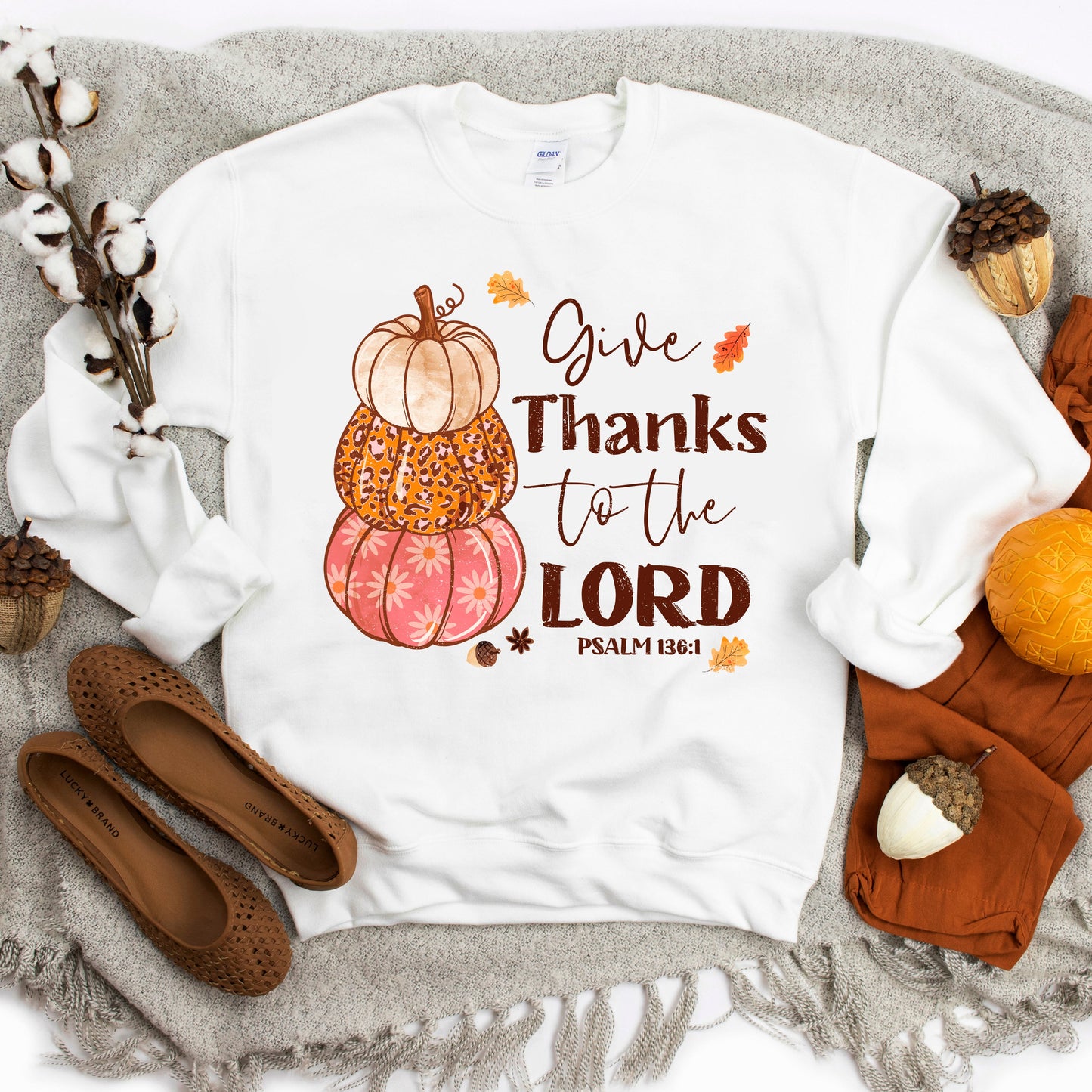 Give Thanks Pumpkins | Sweatshirt